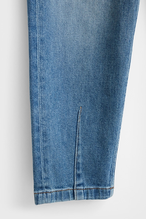 ROBYN BARREL JEAN  DENIM 5