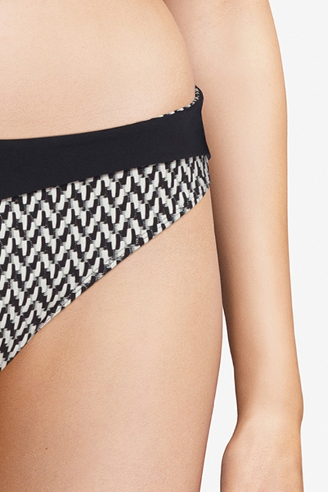 SW ON SLIP BLACK / WHITE 4