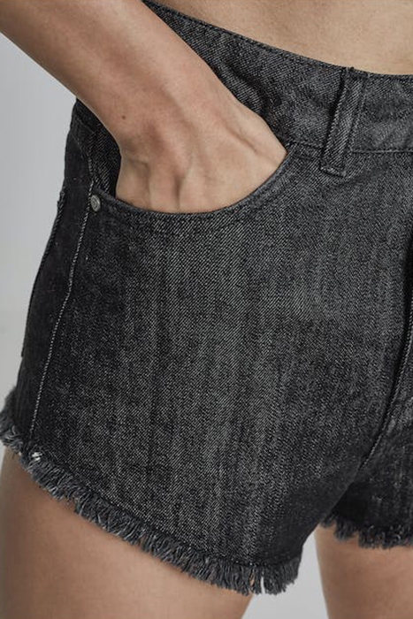 LADIES DENIM HOTPANTS BLACK WASHED 5