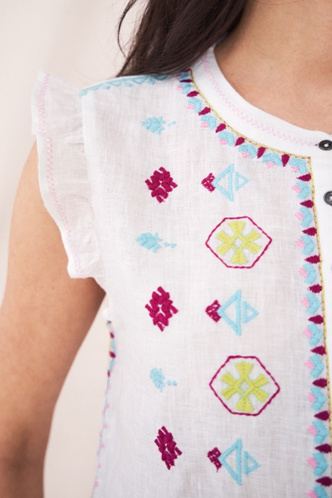 BECKIE EMBROIDERED TOP WHITE MULTI 2