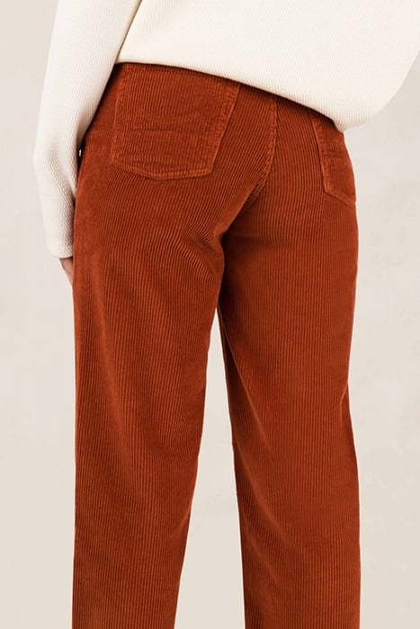 LIORA CROPPED POTTERY CLAY 4