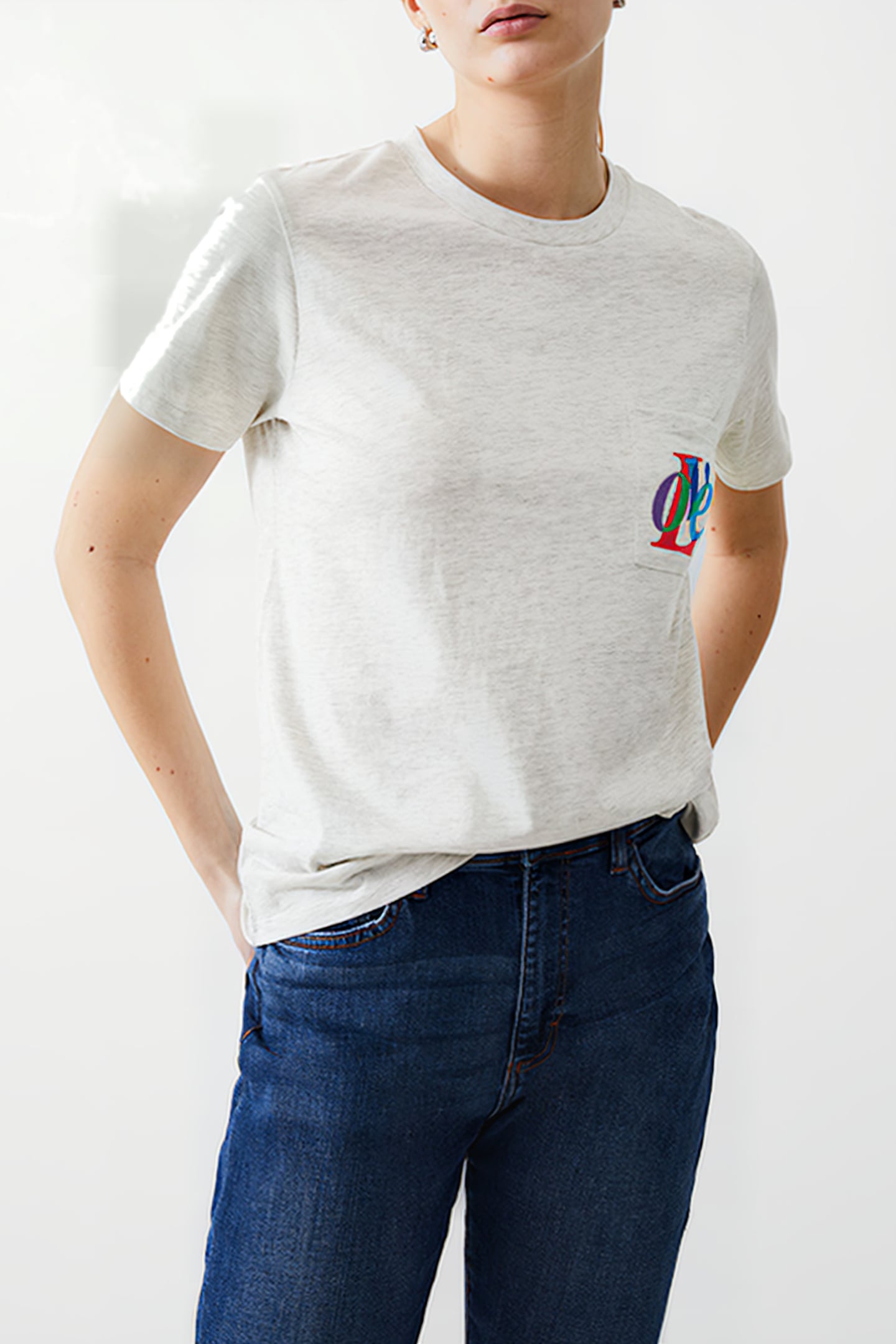 LOVE EMB POCKET TEE PALE GREY MEL 1