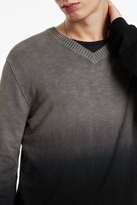 KANE LS SLUB COTTON VEE WITH DIP DYE SEAL GREY 3