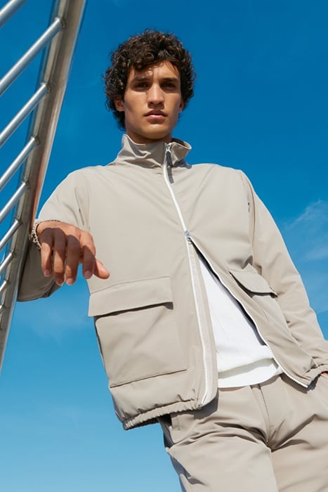 COLLINS | TECH STRETCH TRAVEL JACKET SLATE BEIGE 3