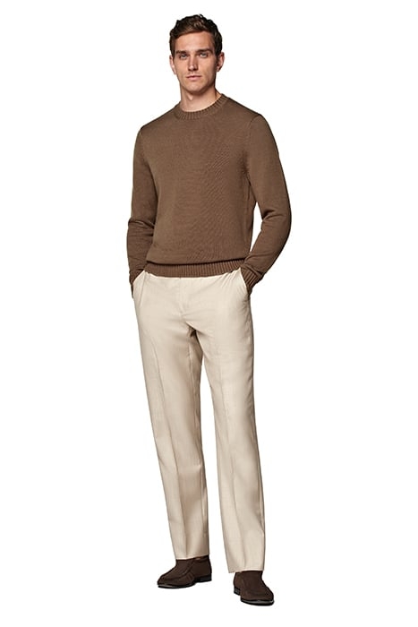 MID BROWN CREWNECK 5