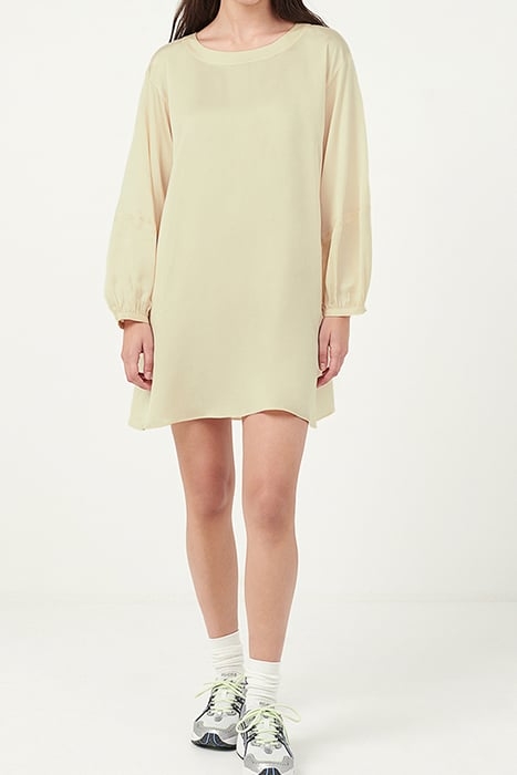 LS SHORT A SHAPE BOAT COLLAR DRESS COLOMBE 1