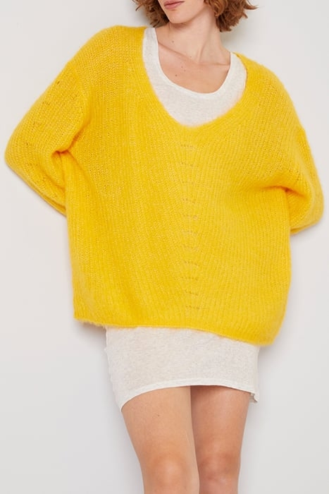 V COLLAR MID-LENGTH LOOSE SWEATER BOUTON D'OR 1
