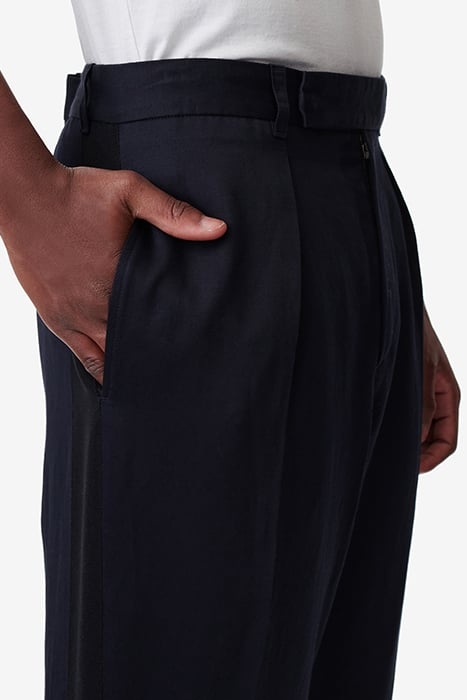 TOBIE TAILORED PANT IN NAVY 4