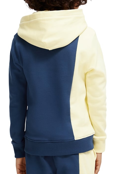 BOYS REGULAR FIT COLOURBLOCK HOODIE IN ORGANIC COTTON STORM  2