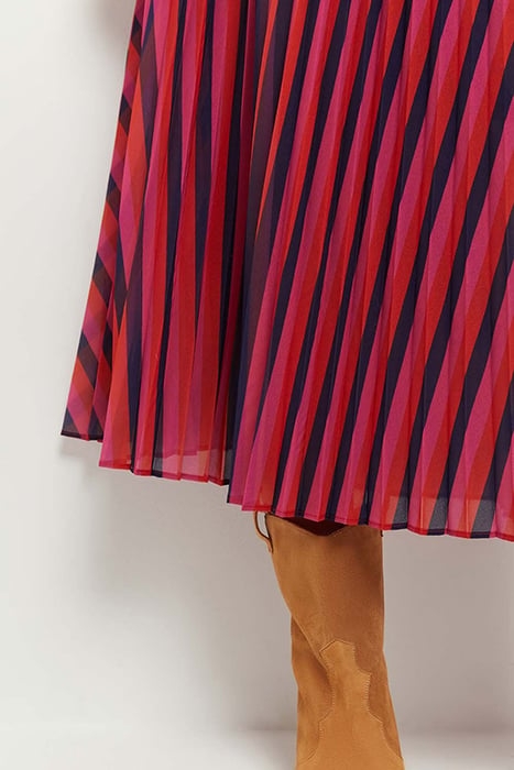 JENNA - NASTURTIUM PLEATED MAXI SKIRT WITH GRAPHIC LINES 5
