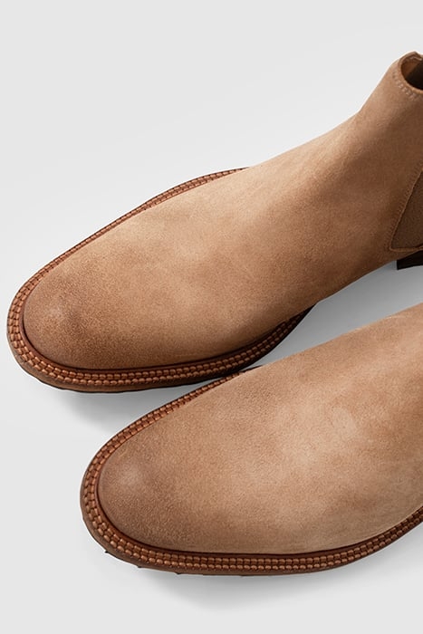 BEIGE SUEDE CHELSEA BOOTS 4