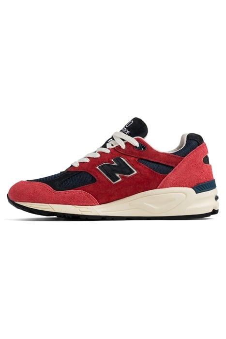M990AD2 SNEAKERS IN RED 6