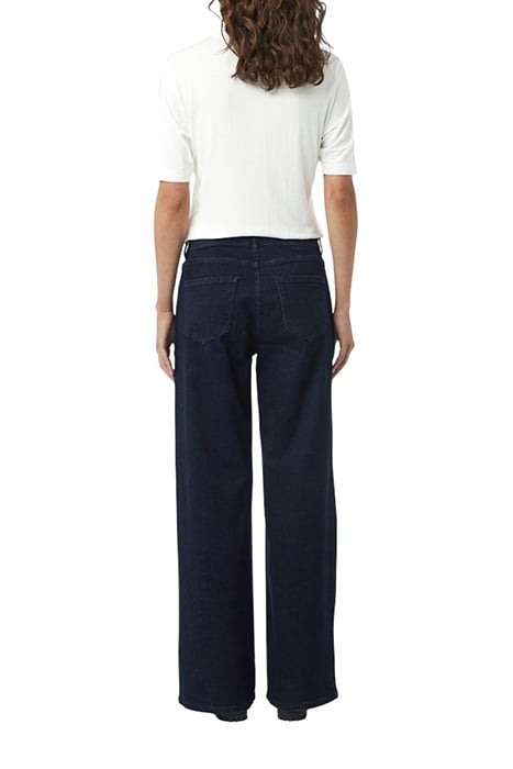 COMMA T-SHIRTS WHITE 2