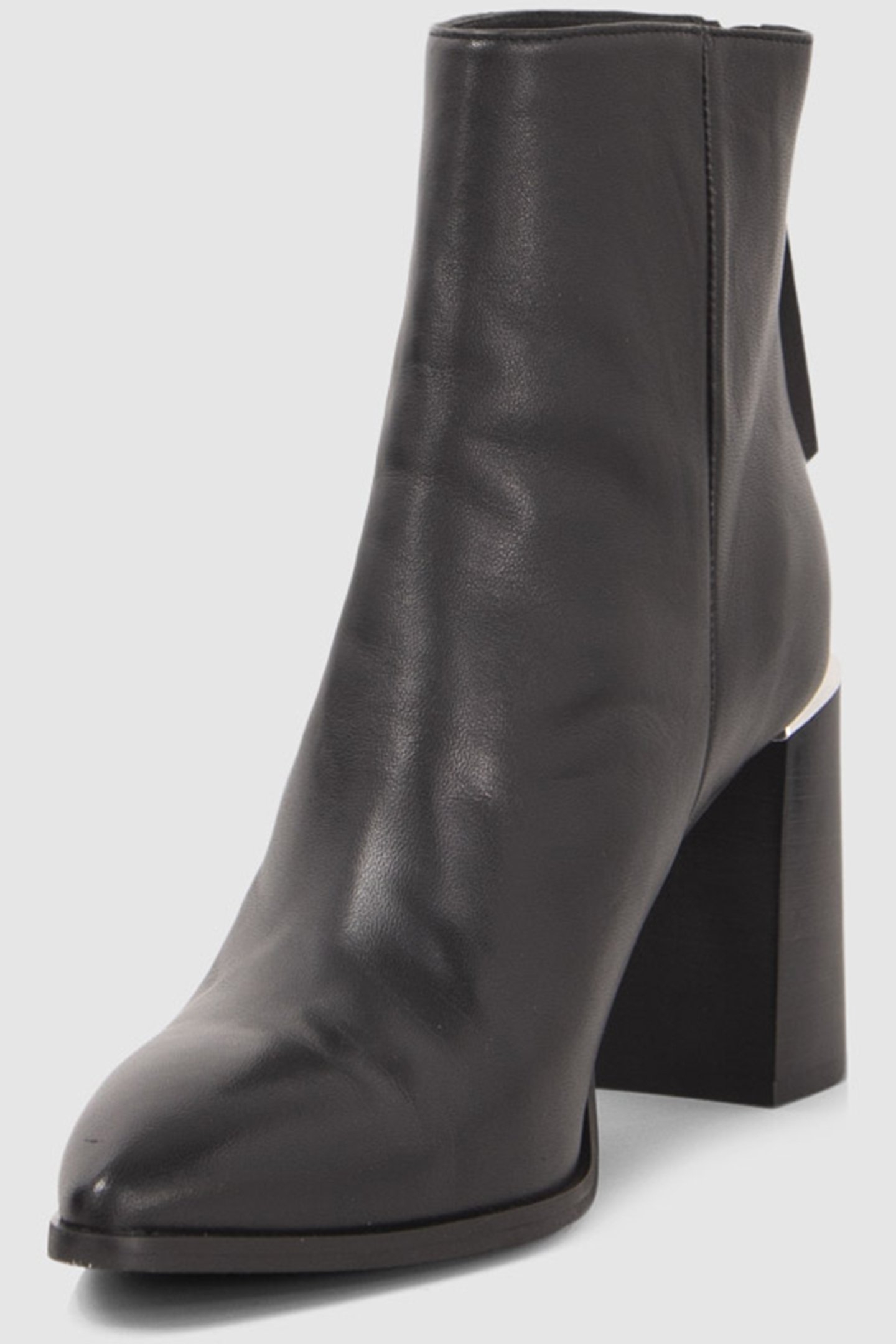 BLACK ZIPPED LEATHER BOOTS WITH METAL BAR 3