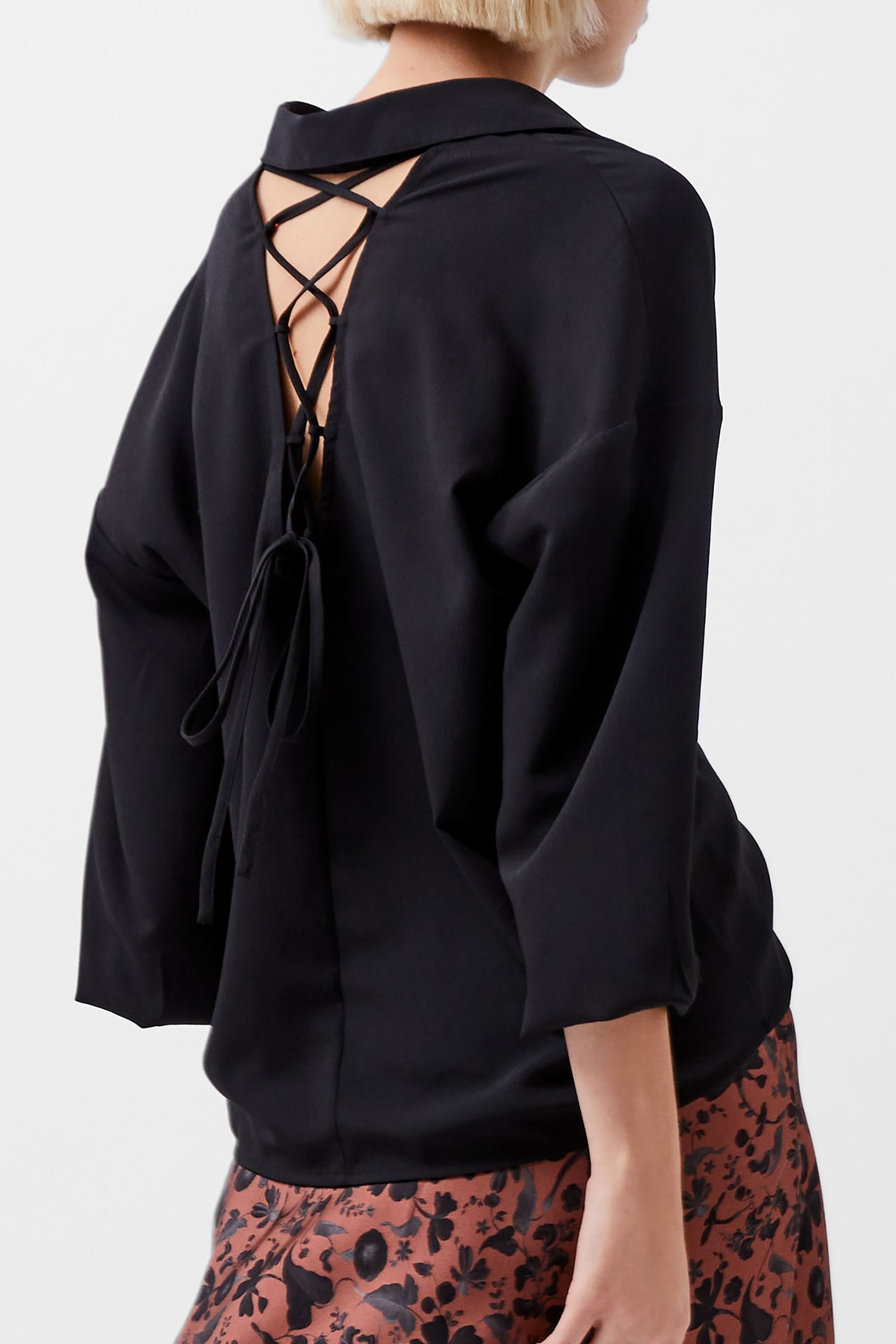 CAPRIANA CREPE TIE BACK SHIRT BLACKOUT 4