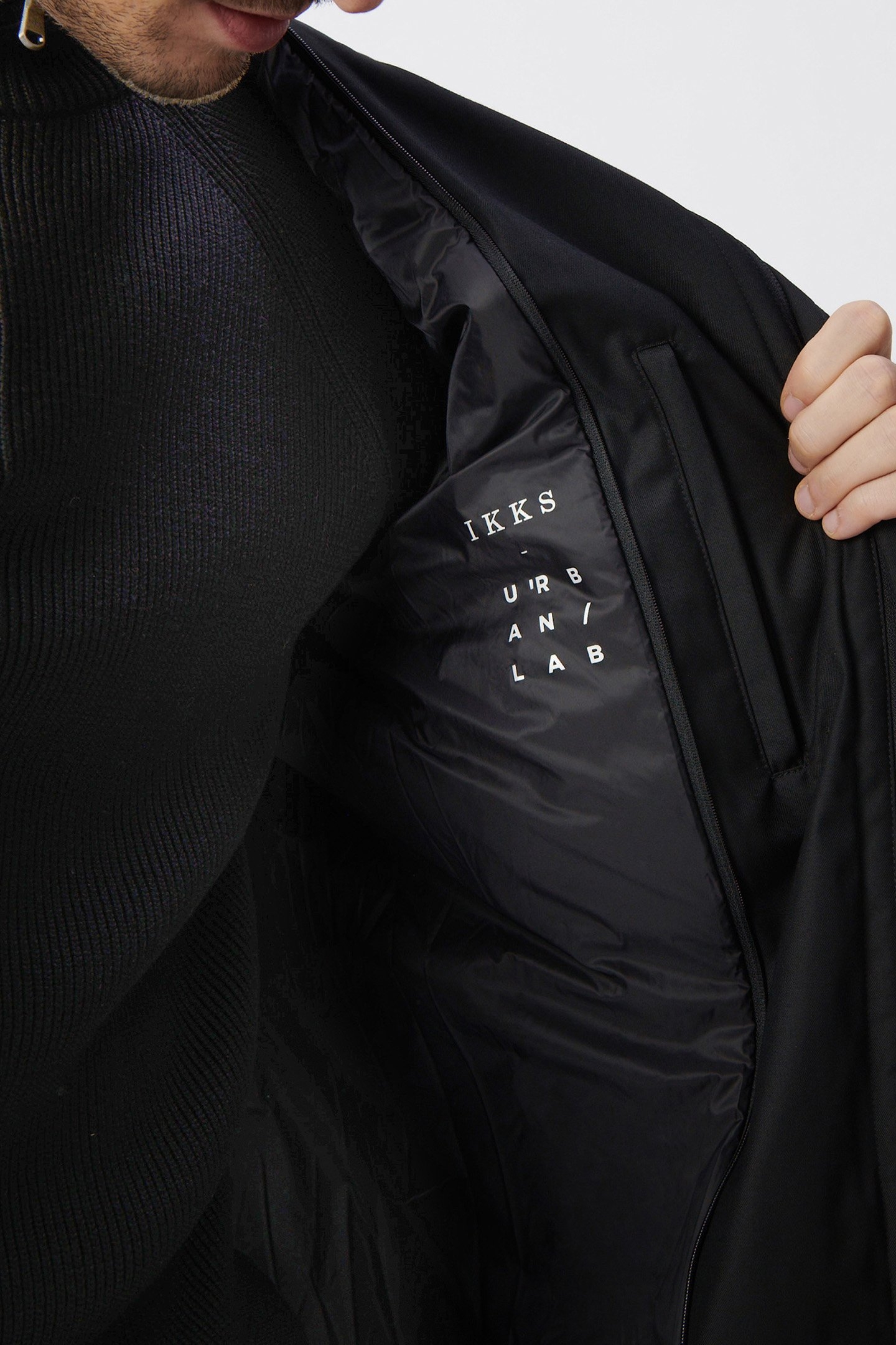 BLACK PARKA WITH REMOVABLE PIPING 6