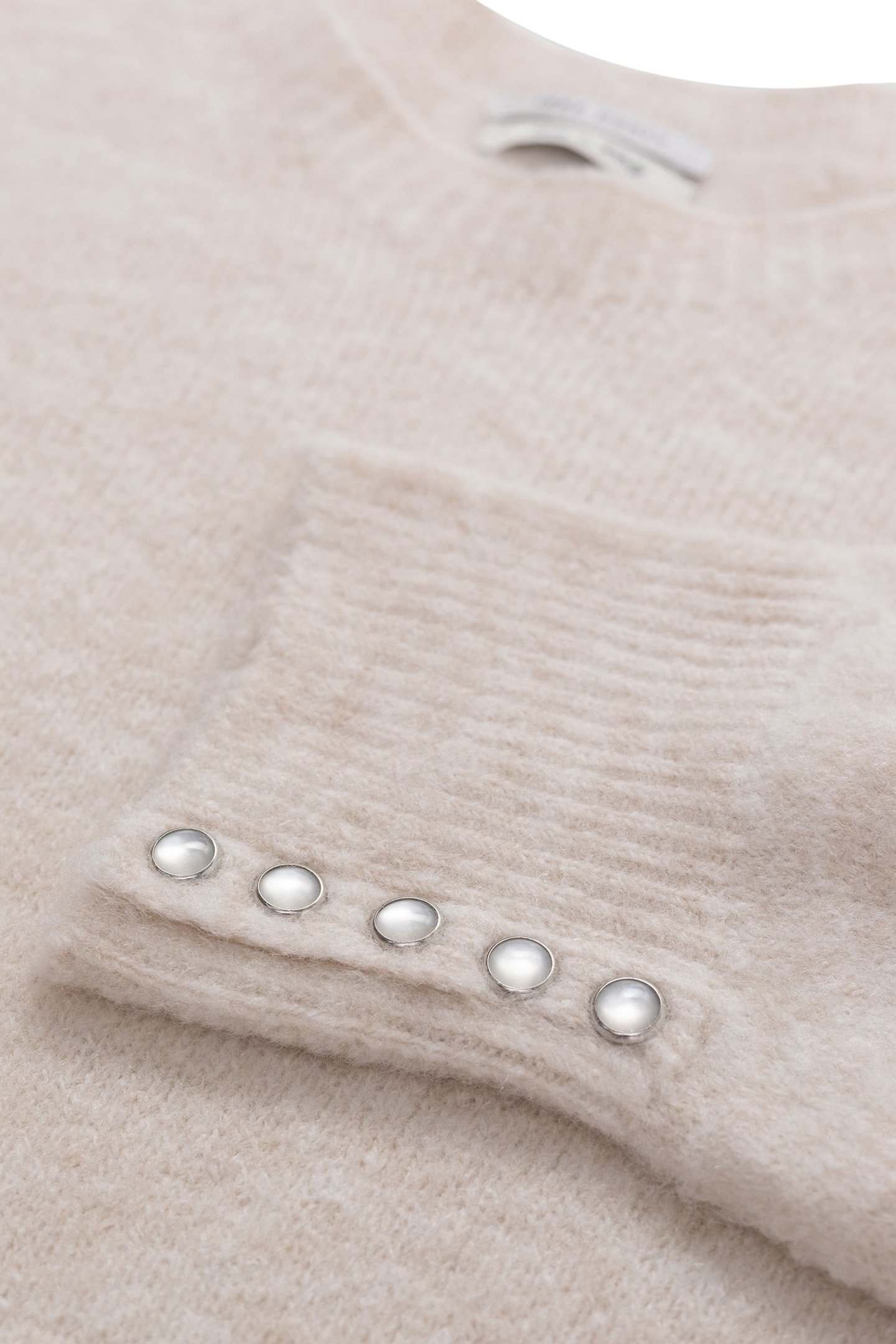 ECRU KNITTED SWEATER WITH BUTTONS ON SLEEVES 3