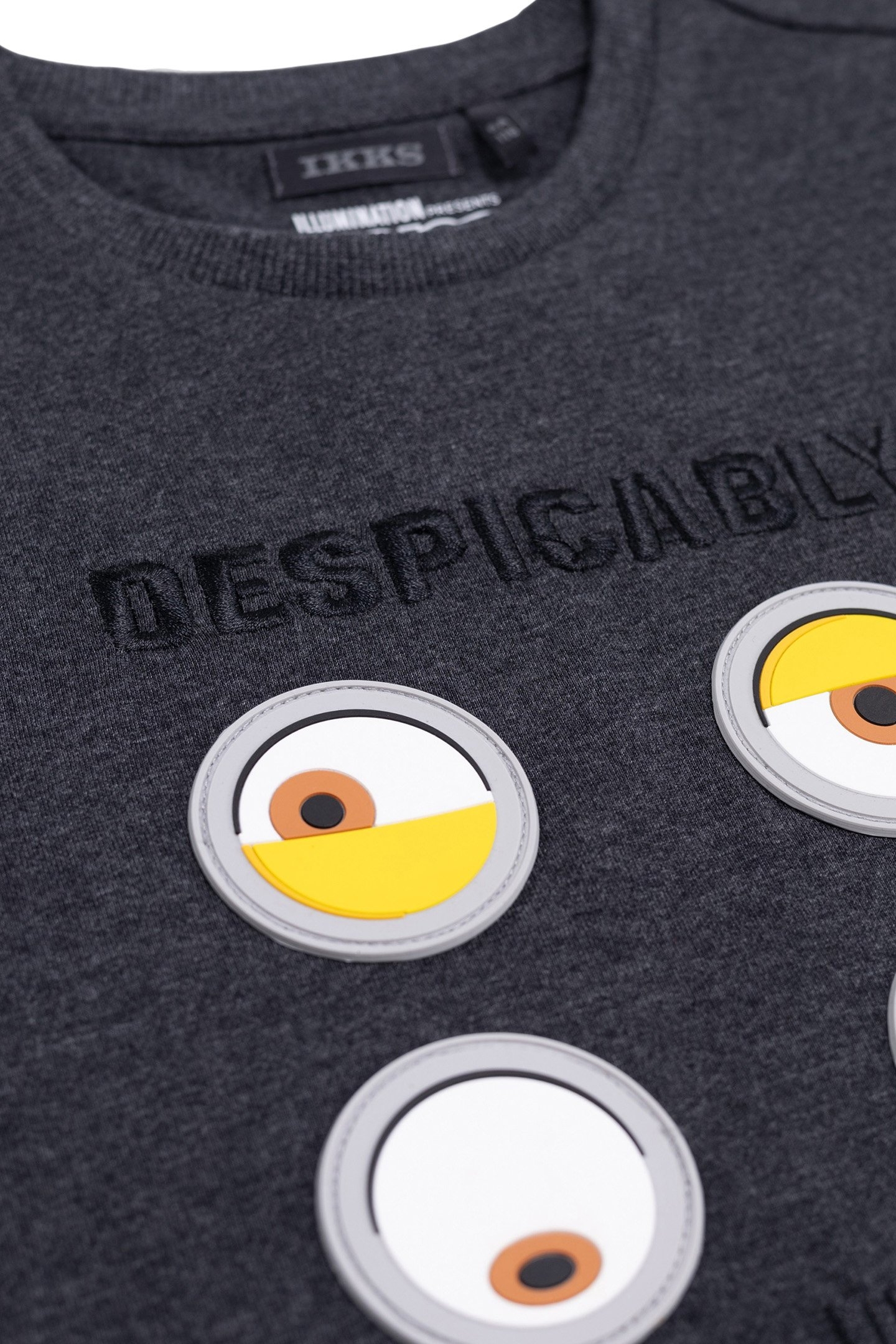 GREY ORGANIC COTTON T-SHIRT WITH 4 MINIONS BOY EYE BADGES 3