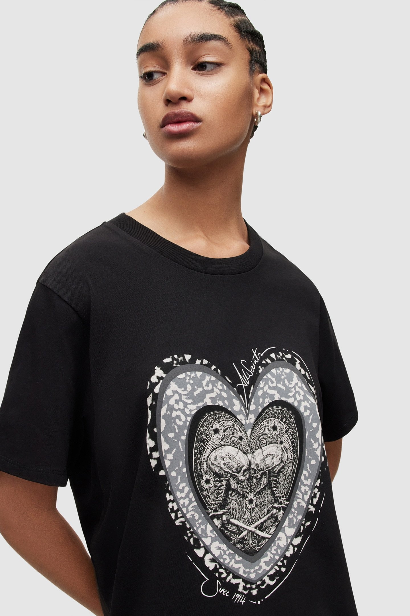 LEVINE BOYFRIEND TEE BLACK 6