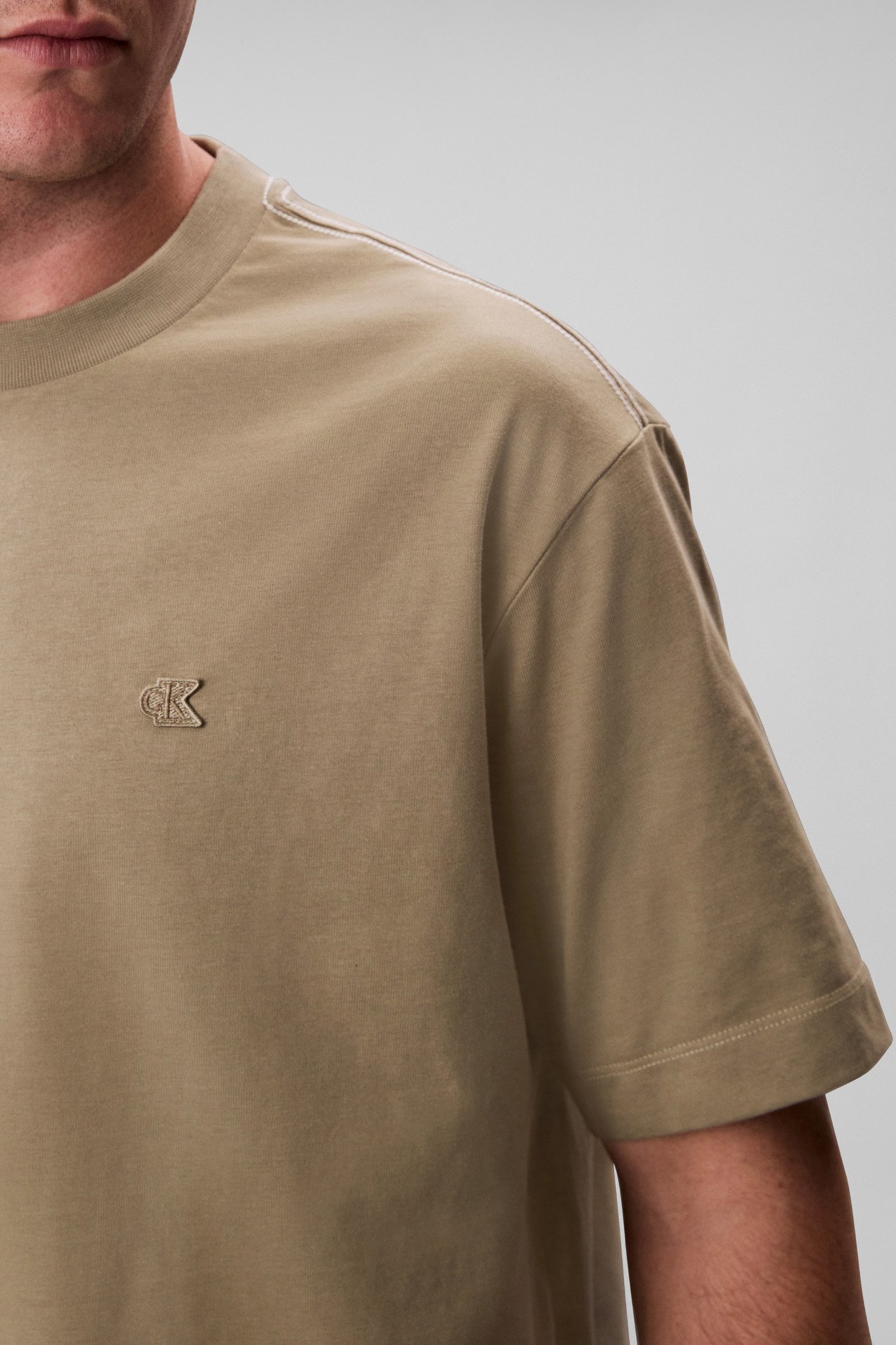 SS TOPSTITCH EMB PAT OVERLAND TREK 5