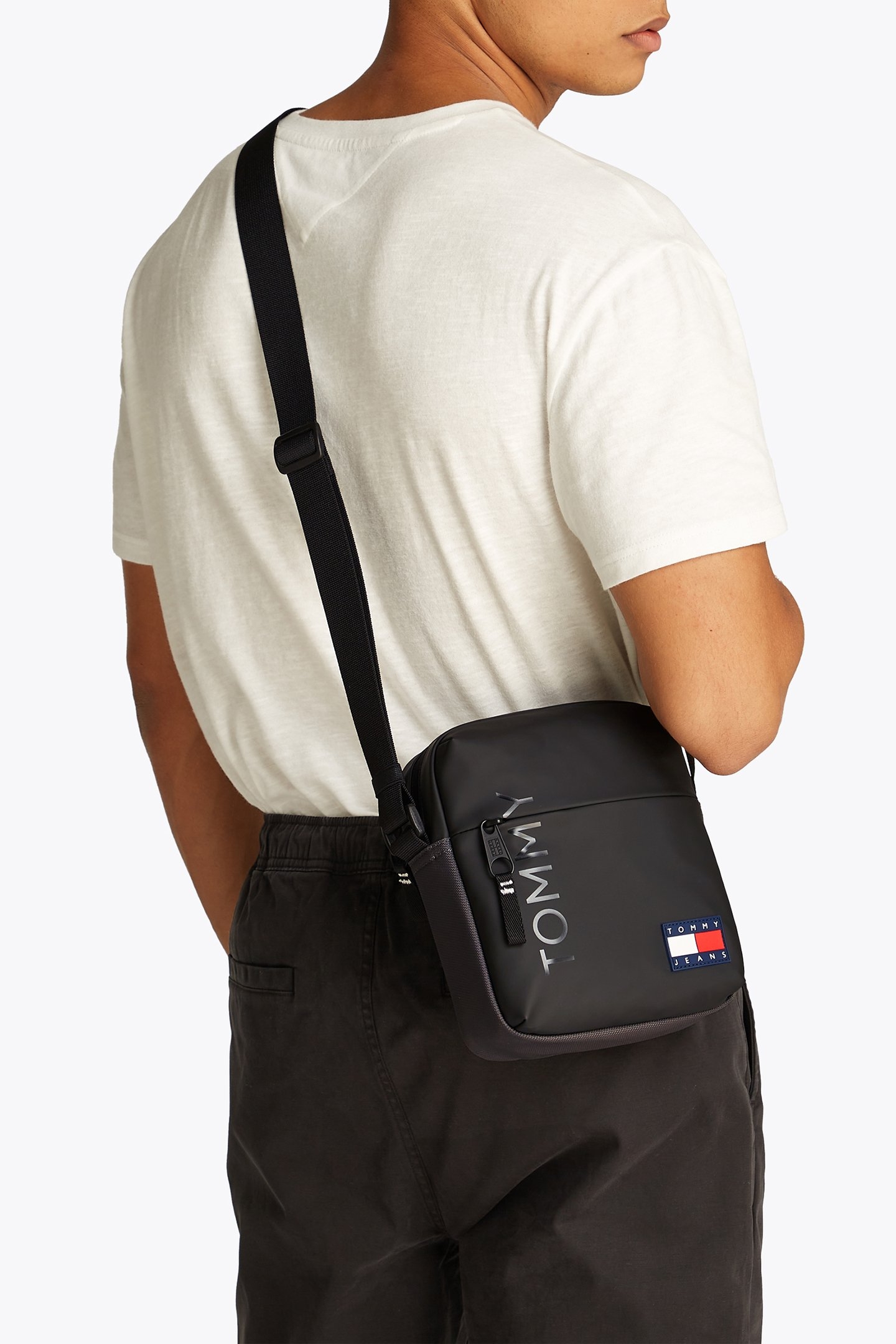 TJM DAILY REPORTER HANDBAG BLACK 2