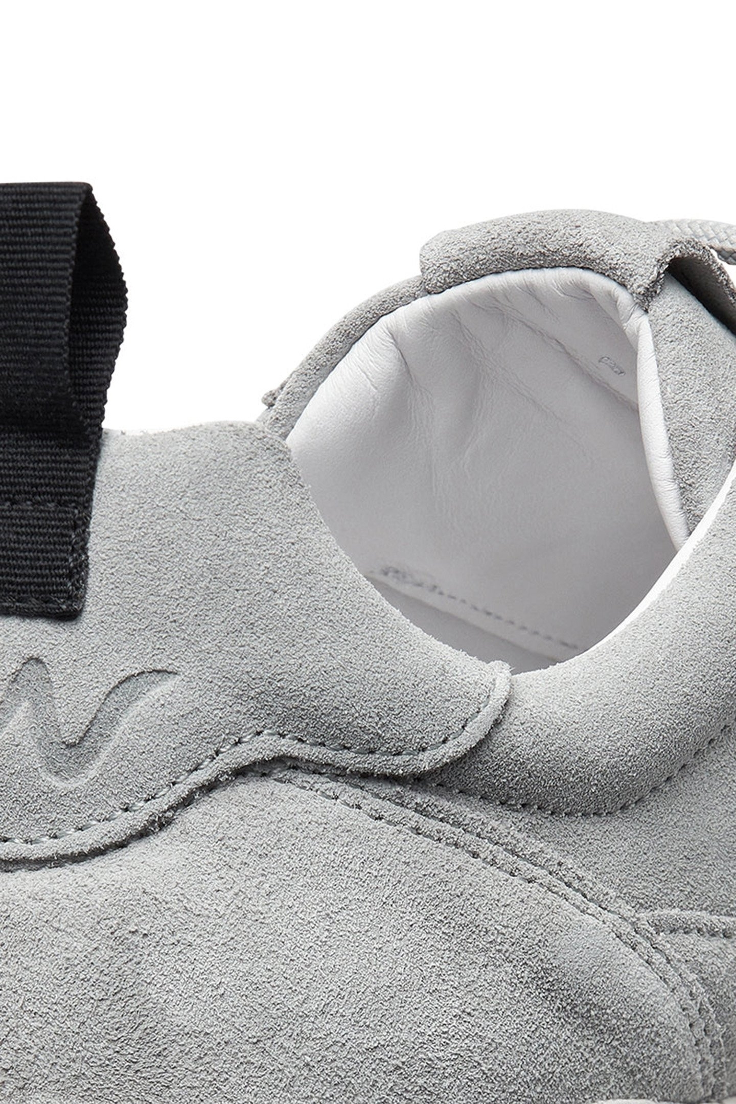 NORRIS | LIGHTWEIGHT RUNNER LIGHT GREY 3