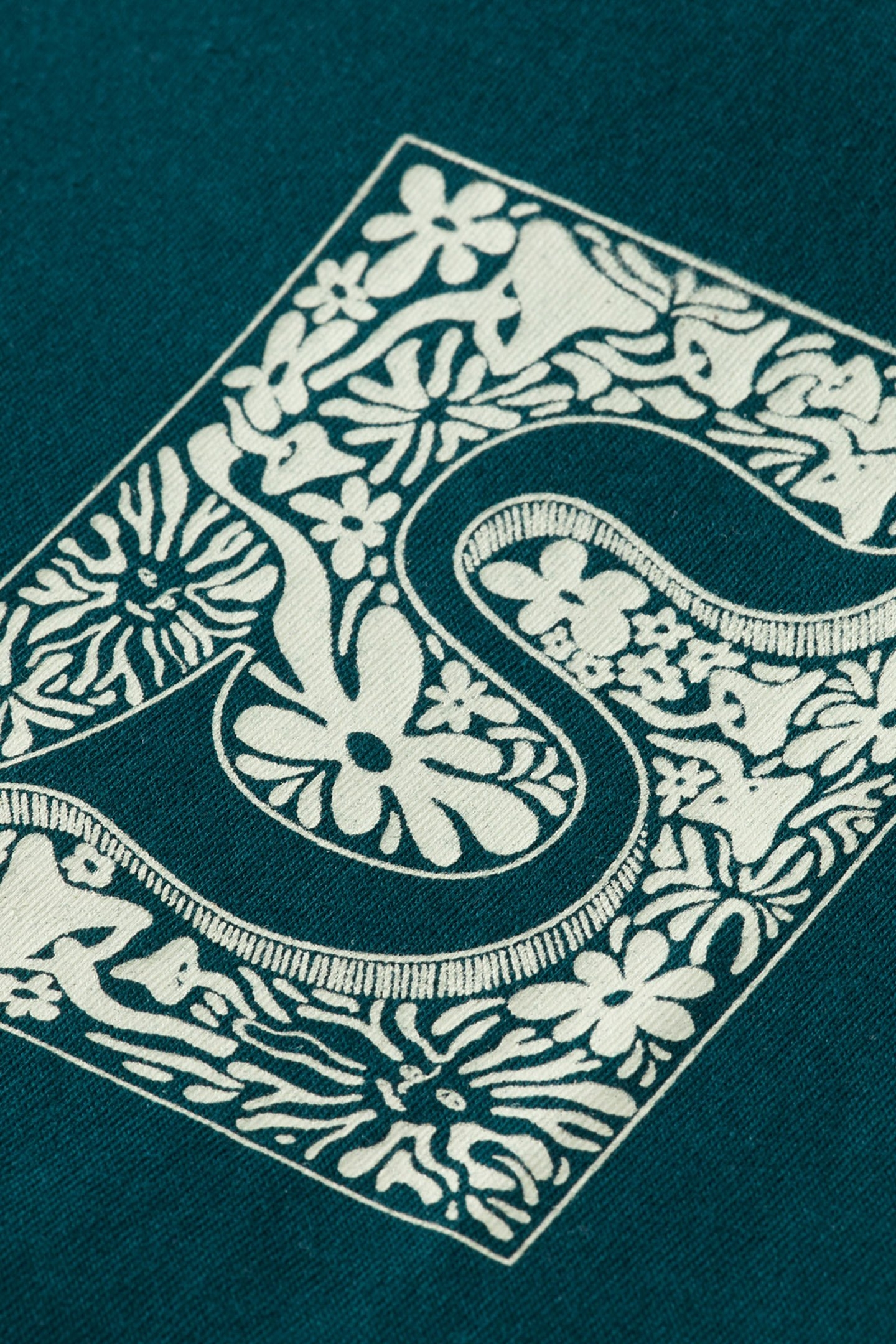 CHEST ARTWORK REGULAR FIT T-SHIRT CYPRESS GREEN 7