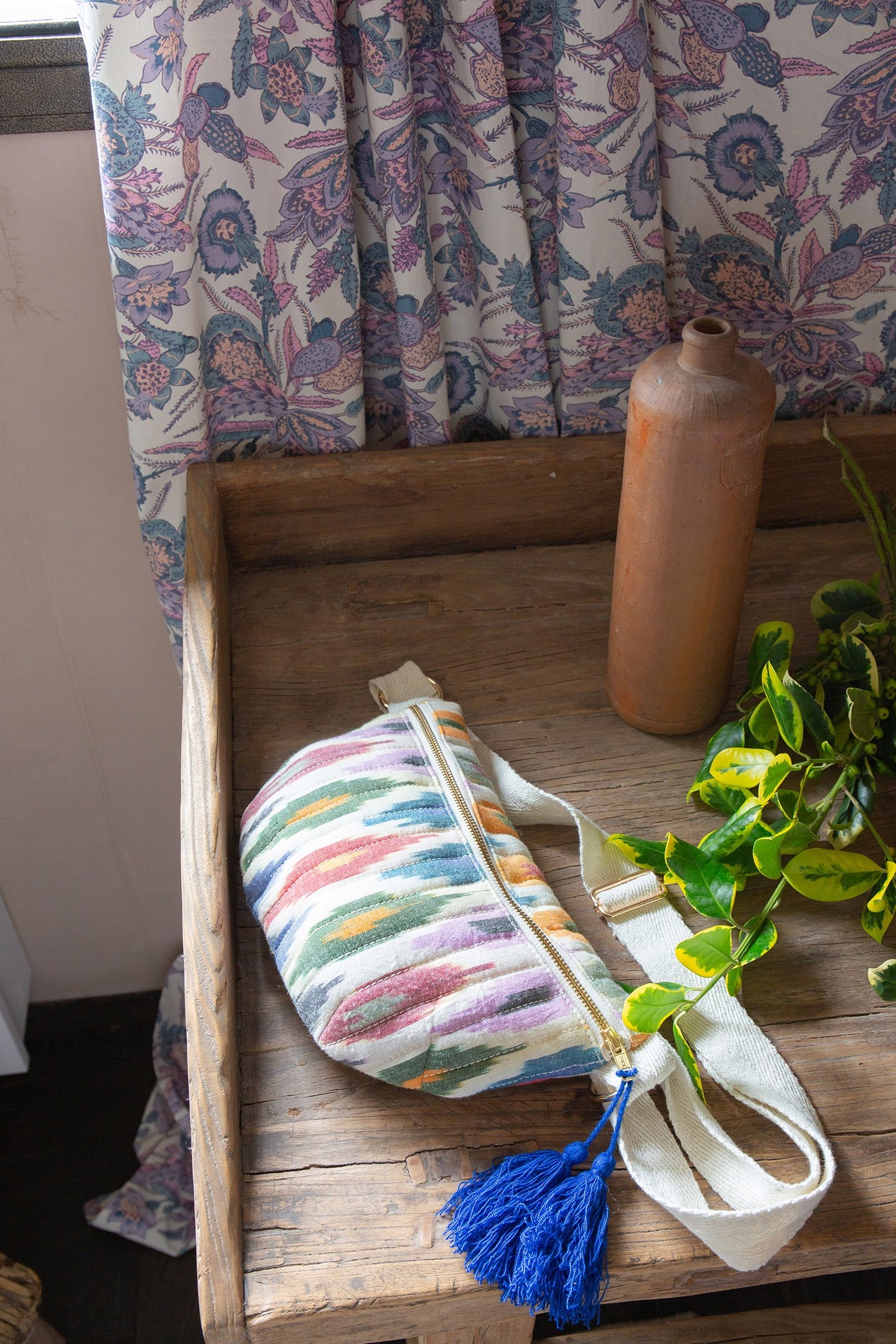 WAIST BAG GABY RAINBOW IKAT MULTICO 1