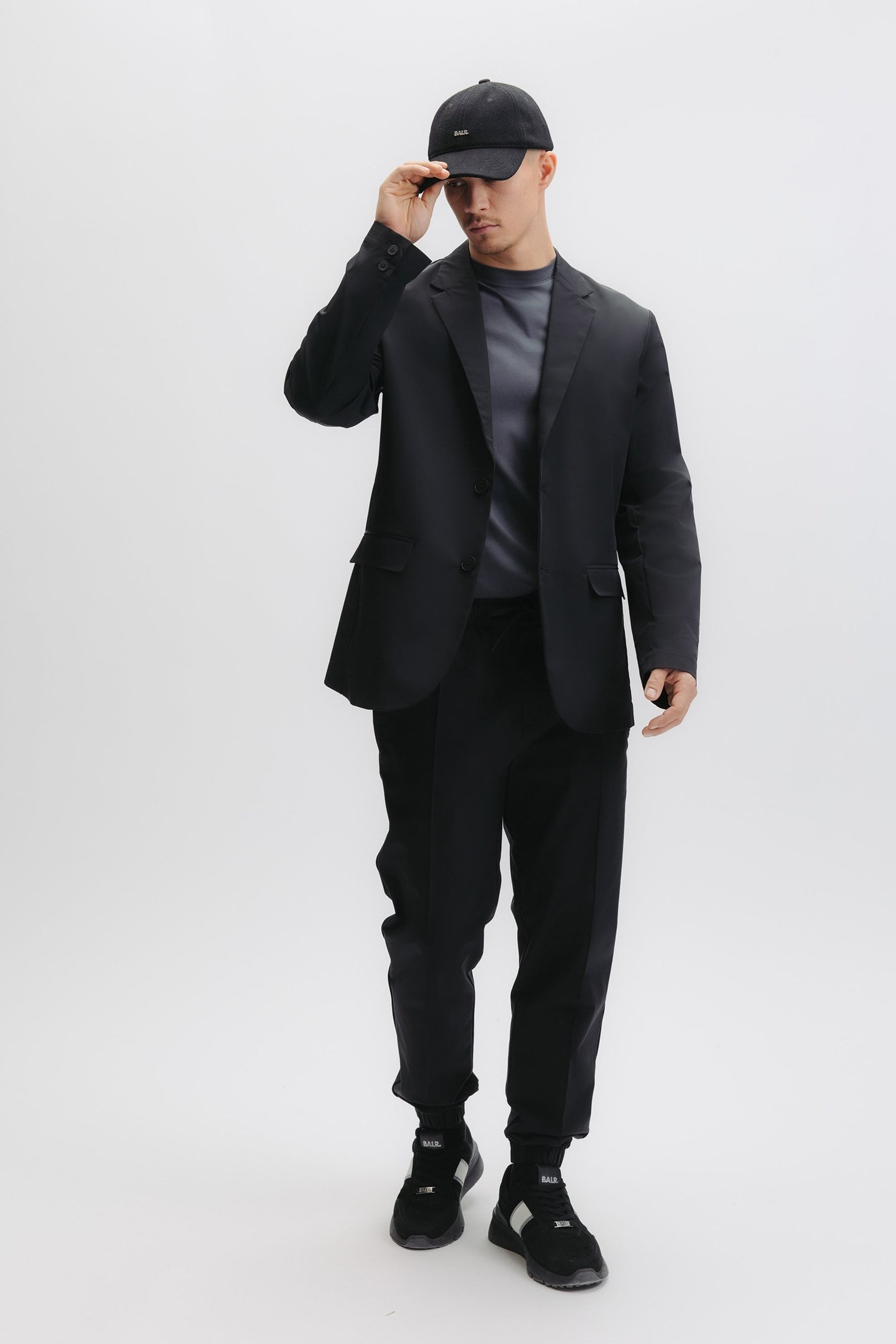 XI TECH BLAZER JET BLACK 4