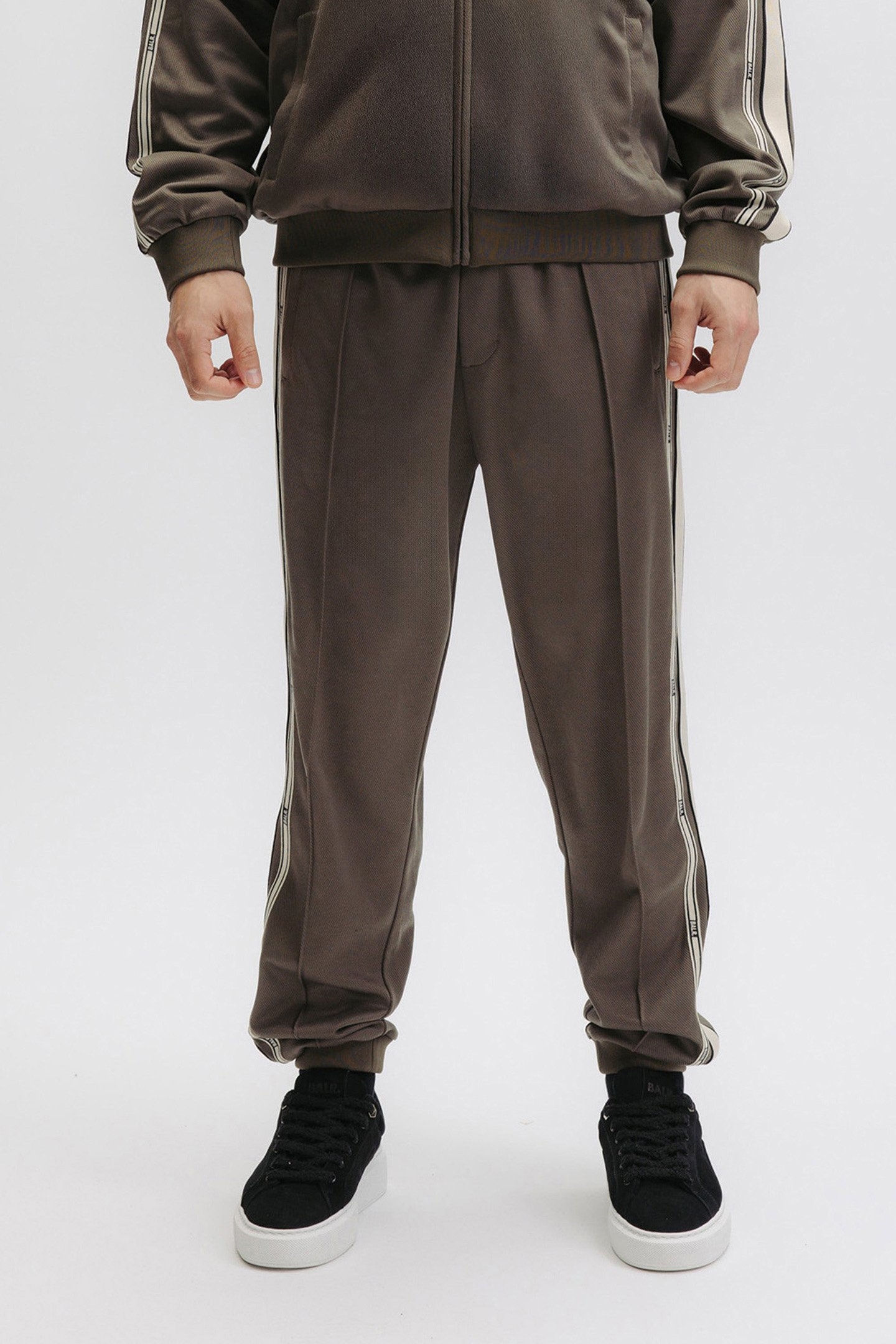 TAPE TRACK SWEATPANTS TARMAC GREY 1