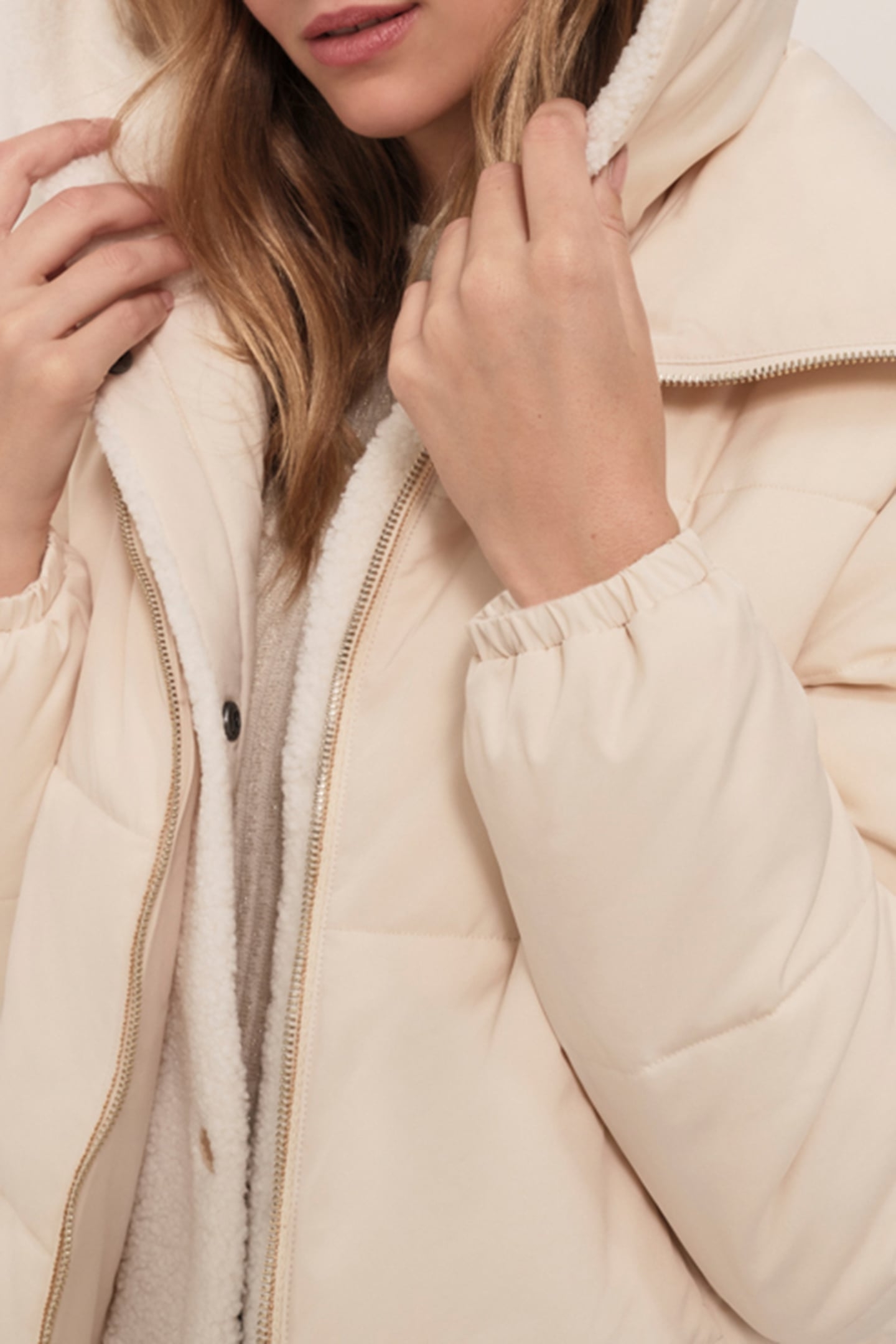 DAYTON - SHORT ECRU DOWN JACKET WITH REMOVABLE SHERPA TRIM 4