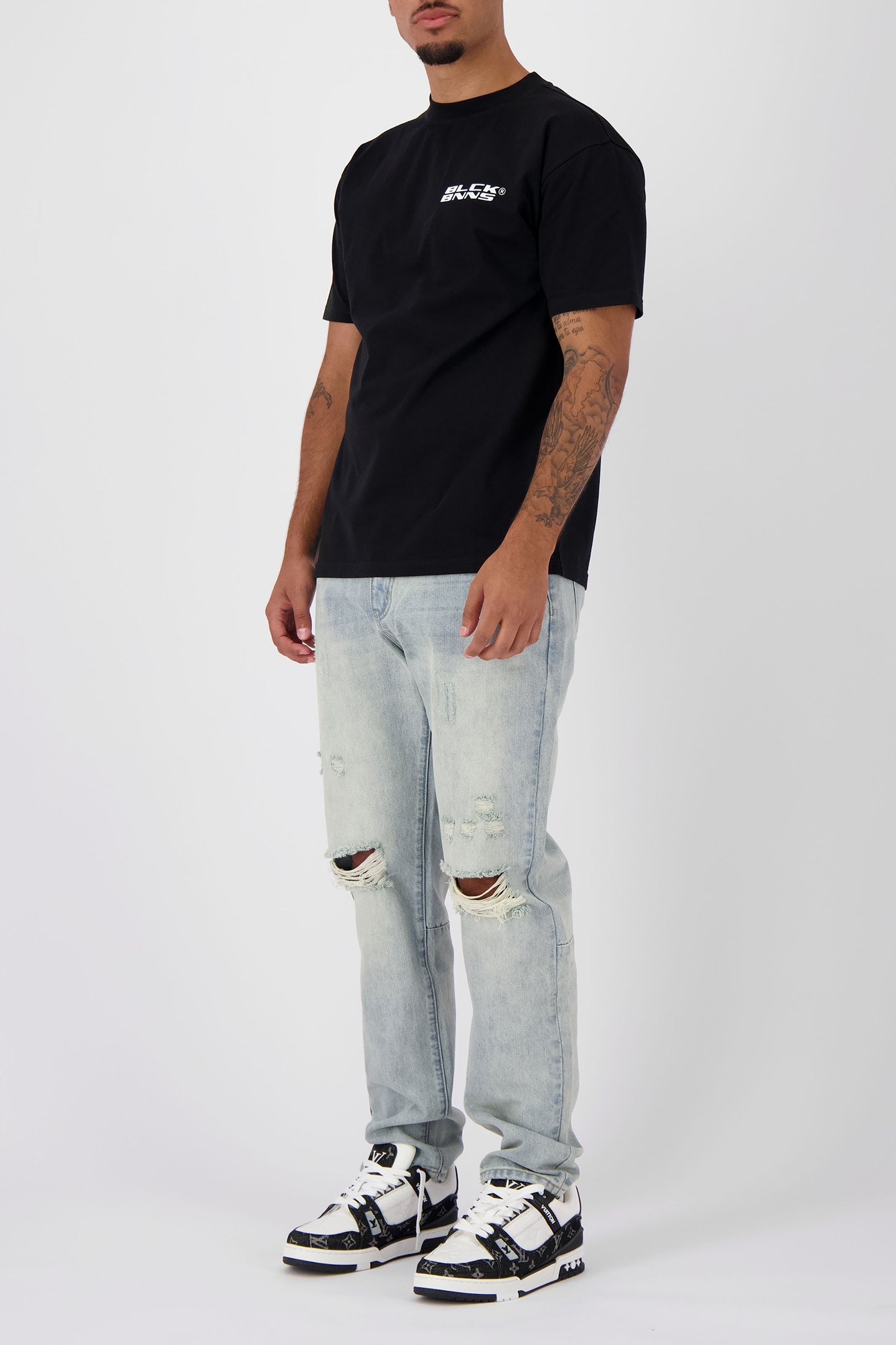 INITIAL T-SHIRT BLACK 5