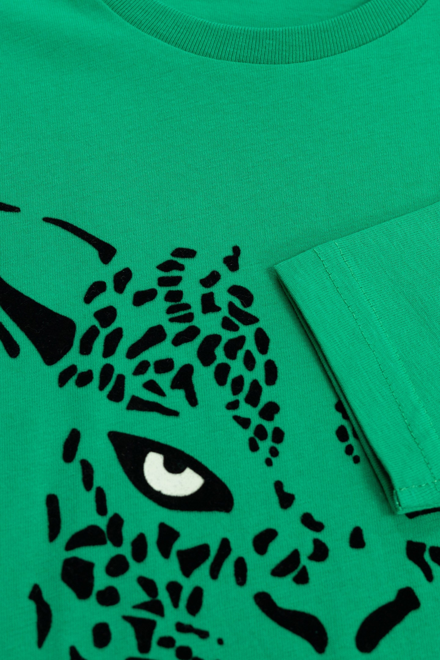 BOY'S GREEN ORGANIC COTTON GLOWING LEOPARD EYES T-SHIRT 5