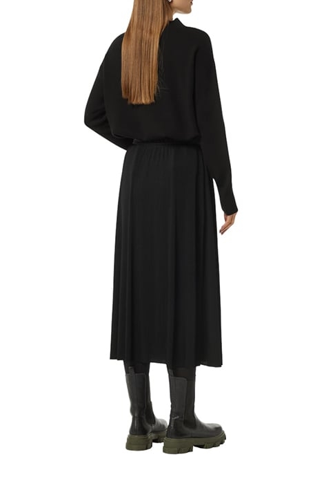 COMMA SKIRTS BLACK 3