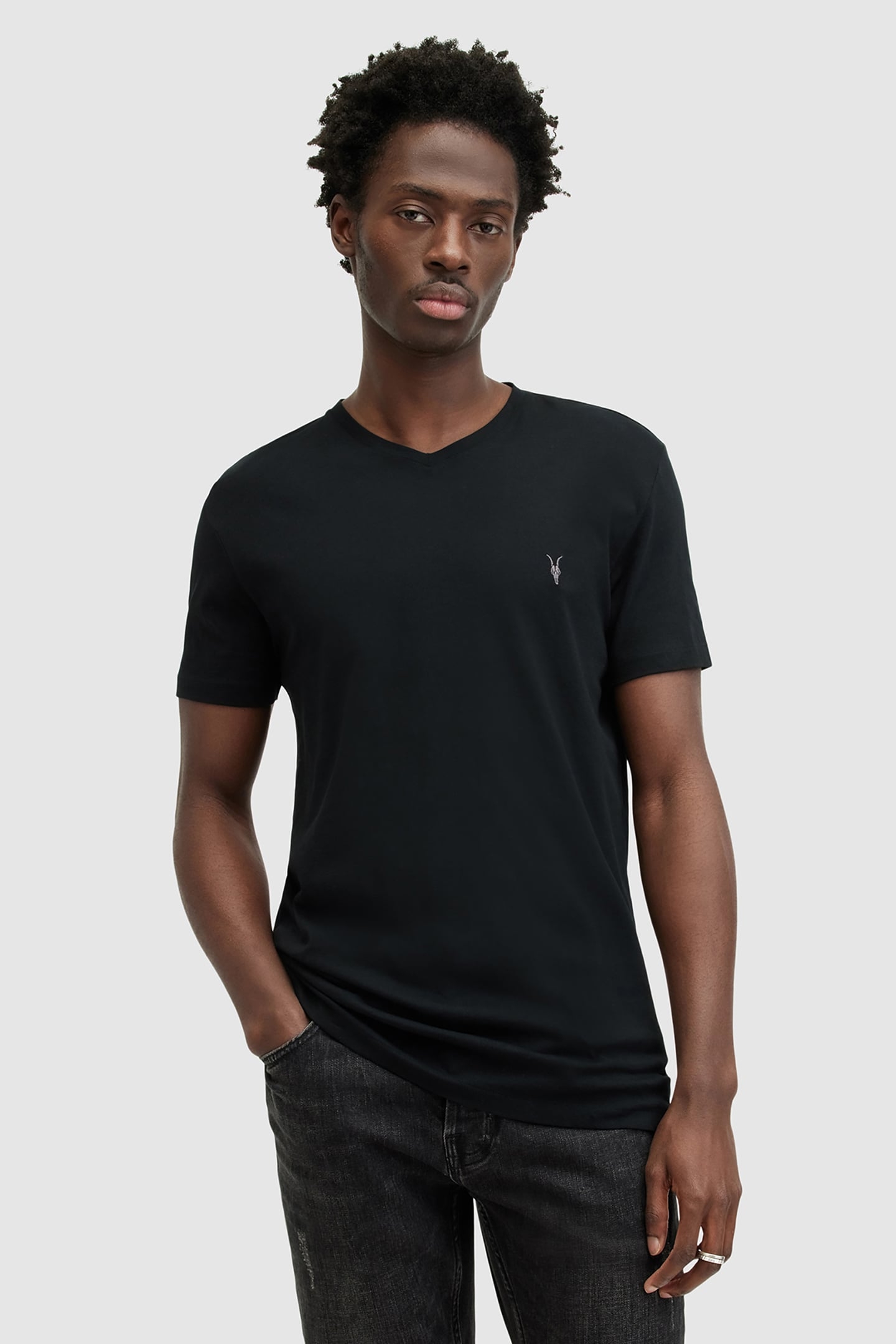 TONIC V NECK JET BLACK 1