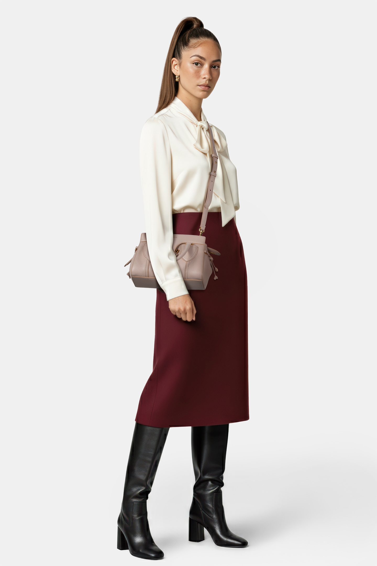 GRAINED LEATHER HANDBAG 2