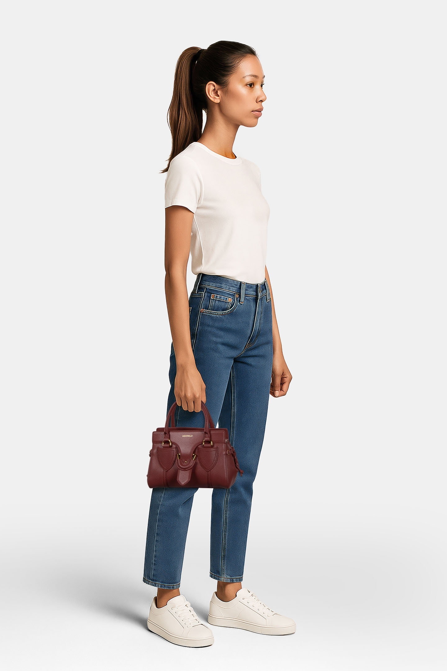 GRAINED LEATHER HANDBAG 1