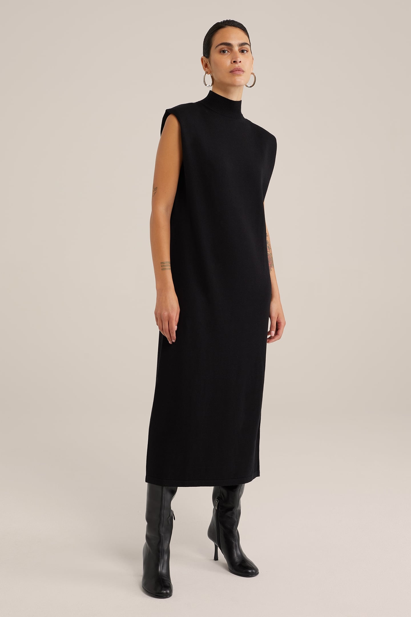 MAXI-JURK BLACK 1