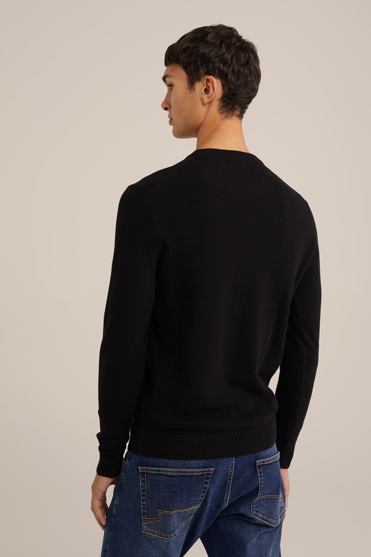 PULLOVER BLACK 2