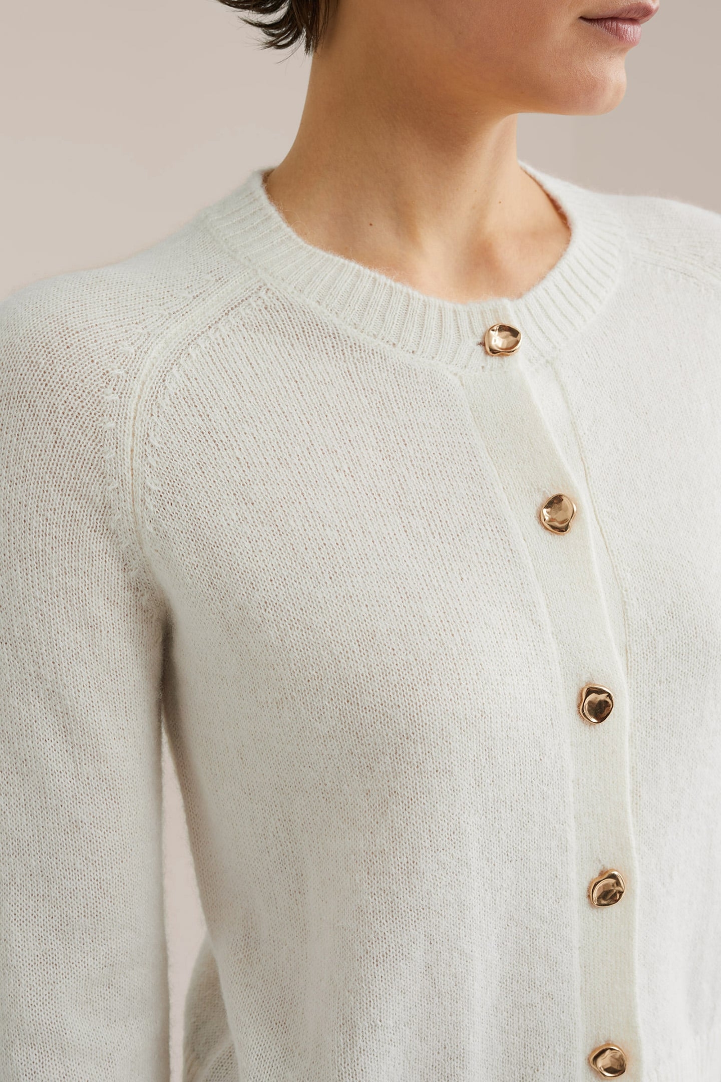 KNITTED CARDIGAN WHITE 6