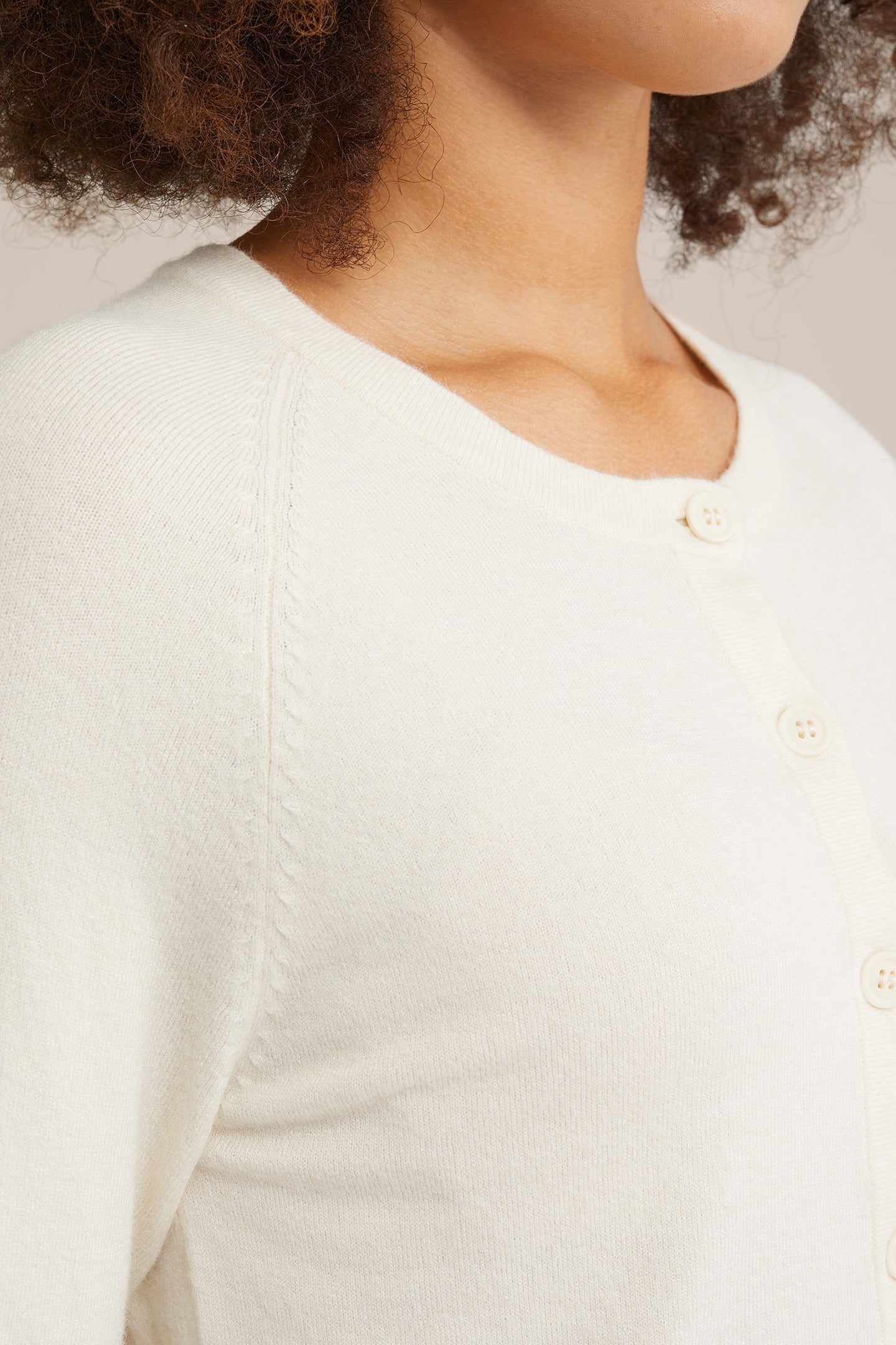 KNITTED CARDIGAN WHITE 5