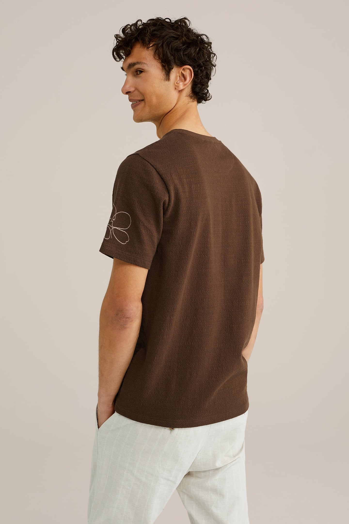 T-SHIRT DARK BROWN 2