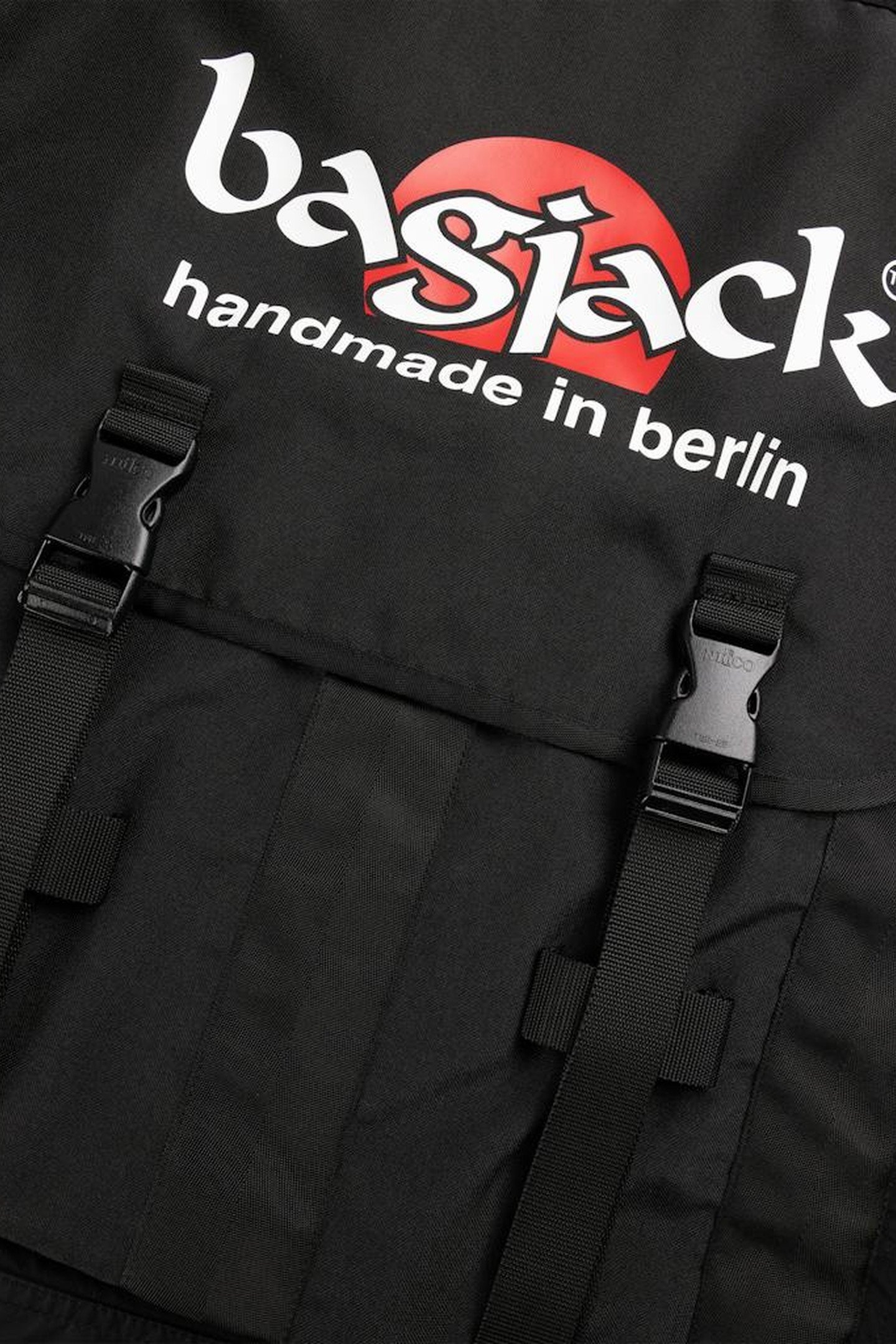 JUNYA WATANABE MAN – BAGJACK MODULAR JACKET BLACK 4