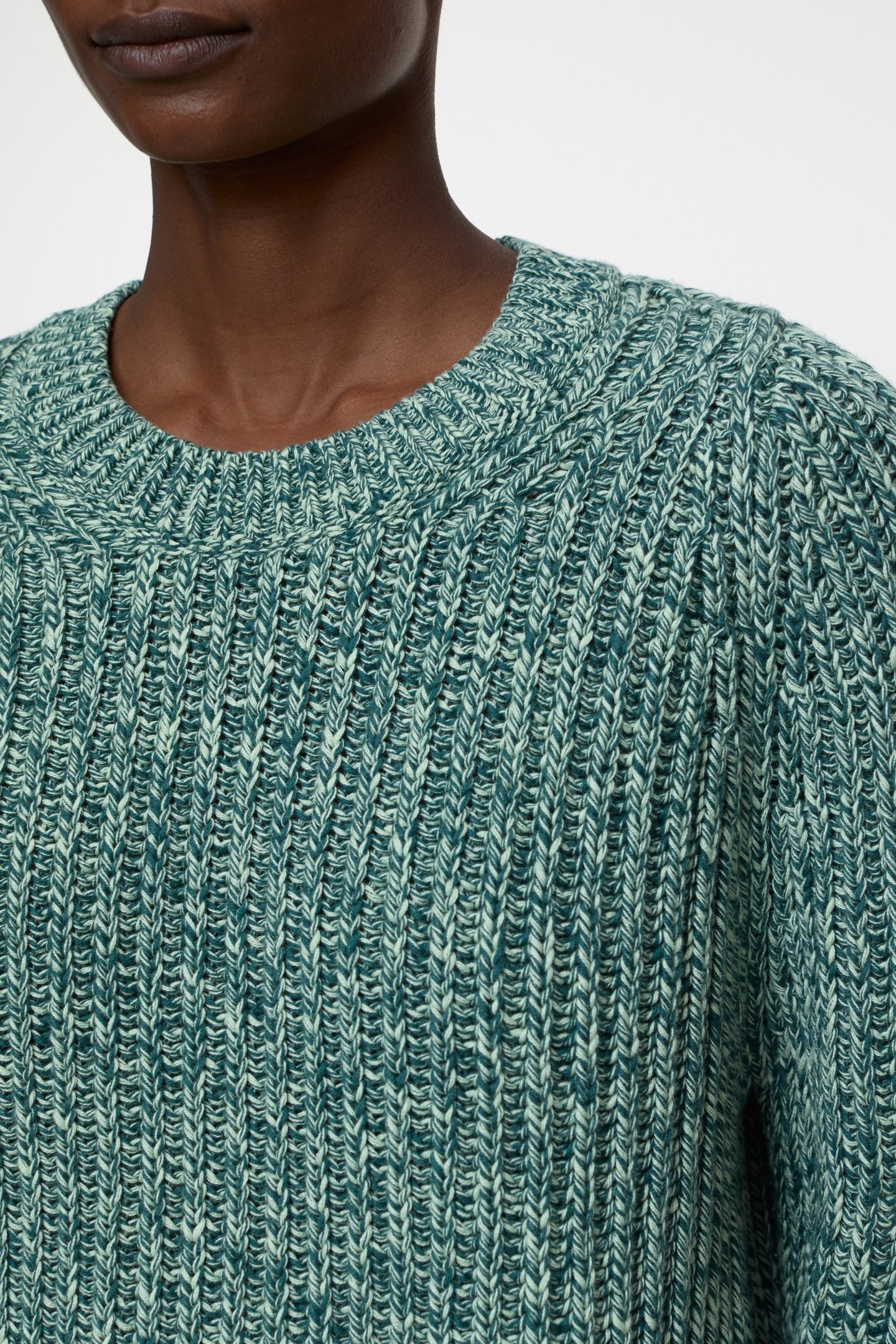 CREW NECK LONG SLEEVE KNITS MIDNIGHT LAKE 4