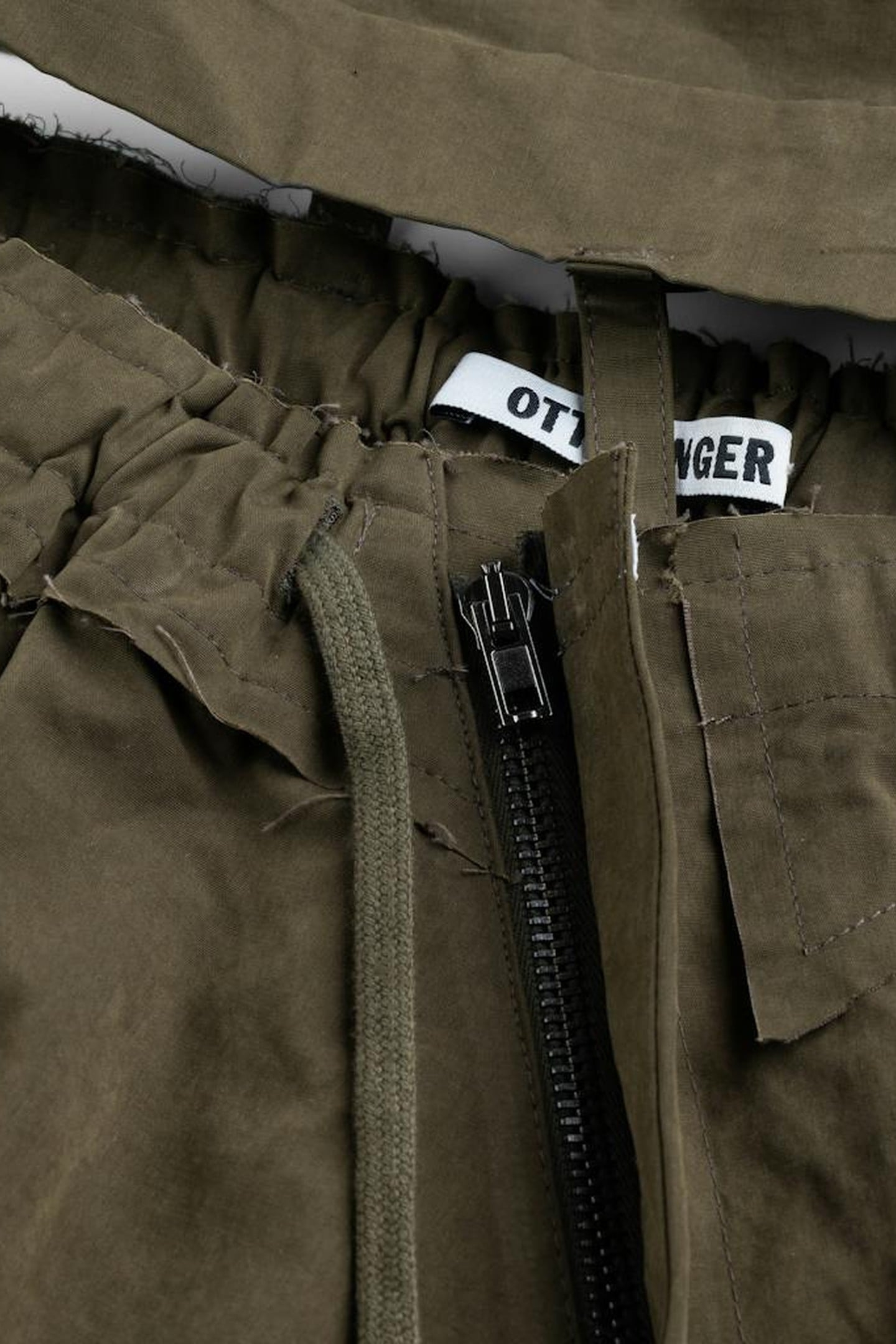 OTTOLINGER – BAGGY CARGO SHORTS GREEN 4