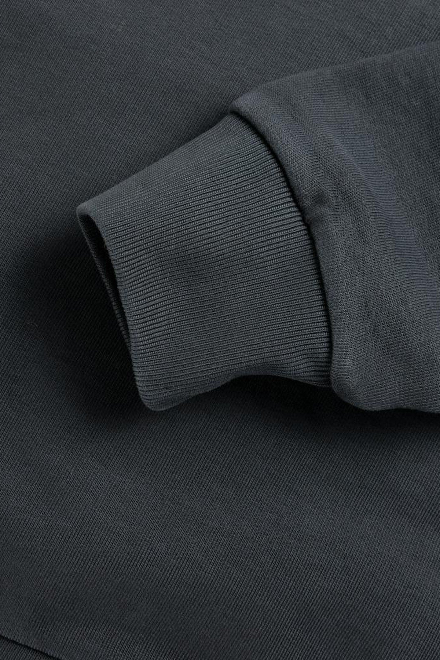 HIGHSNOBIETY – PIE & MASH CREWNECK 5