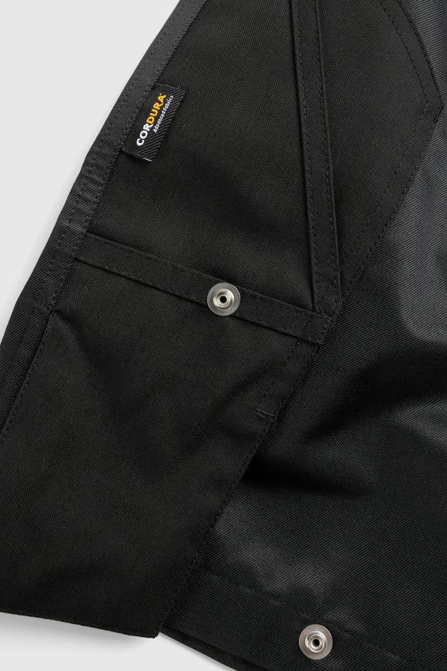 OLLY SHINDER – GARDINER SHORTS WITH STUDS BLACK 3