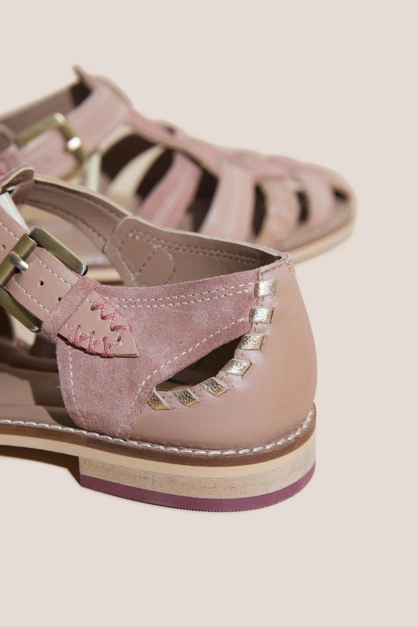 FISHERMAN SHOE MID PINK 6