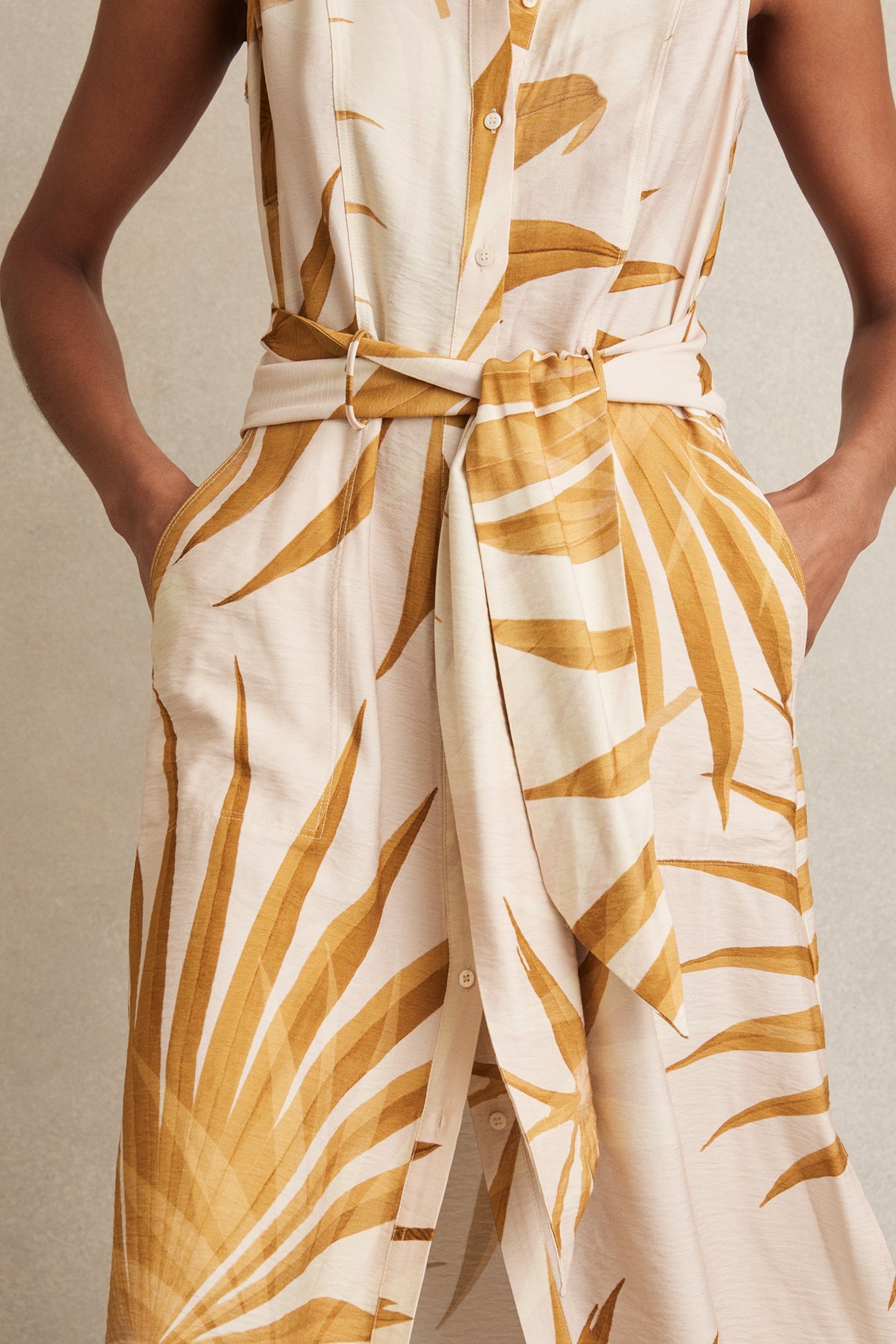 PALM PRINT SLEEVELESS SHIRT DRESS NEUTRAL 5