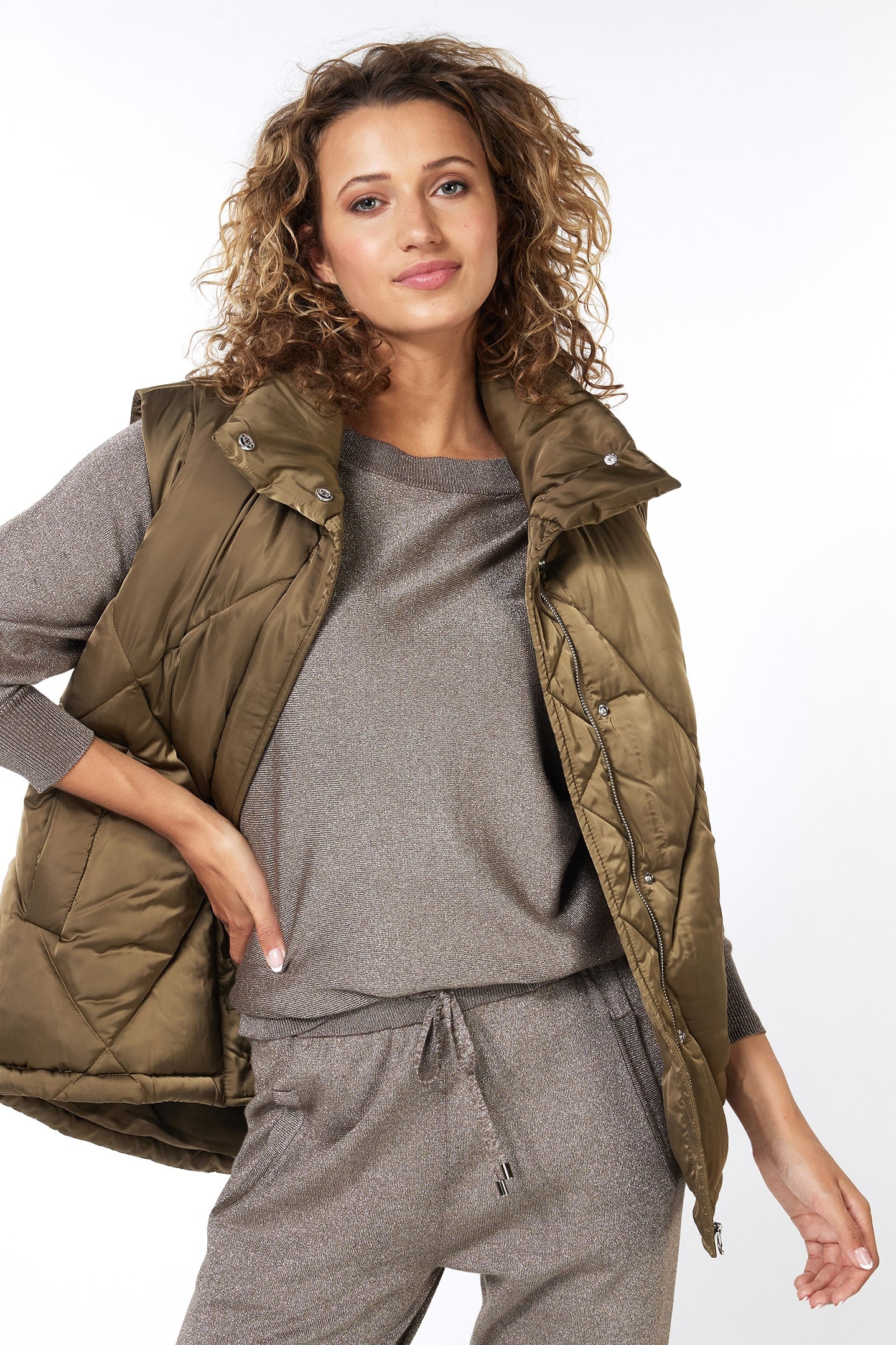 BODYWARMER COL ARMY GREEN 4